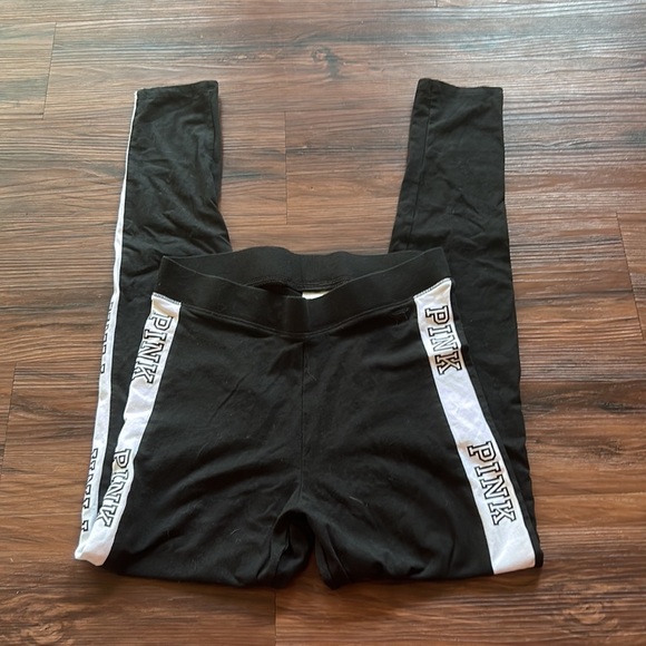 Victoria’s Secret Y2K black and white sweater and leggings set - Picture 6 of 9